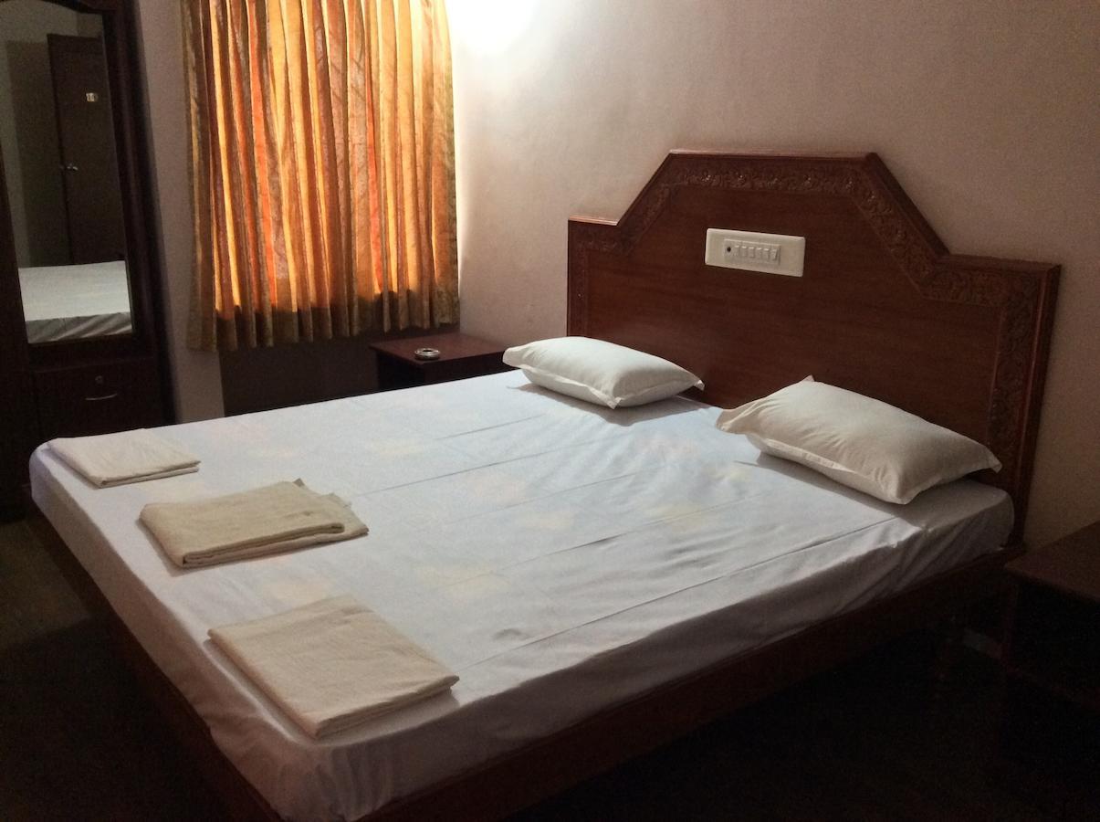Sakthi Lodge Dharapuram Rum bild